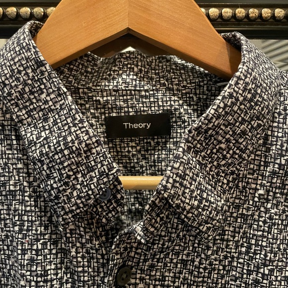 Men's Theory XXL Short Sleeve Button Up - never worn! - Picture 4 of 4